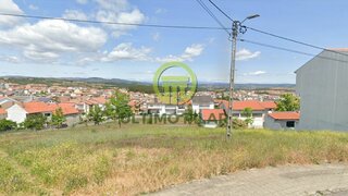 Terreno de 337 m² em Bragança
