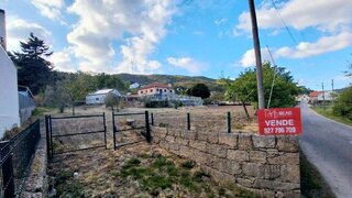 Land for sale in Sernancelhe, Portugal — €45,000