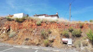 Terreno de 264 m² em Bragança