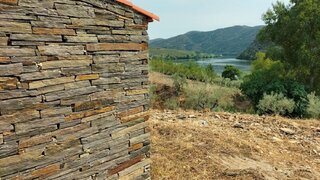 Land for sale in Freixo de Espada à Cinta, Portugal — €650,000