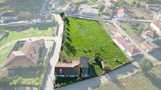 Land for sale in Vila Nova de Cerveira, Portugal — €127,500