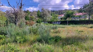 Land for sale in Cinfães, Portugal — €325,000