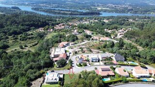 Land for sale in Vila Nova de Cerveira, Portugal — €85,000