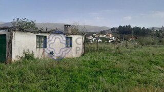 Land for sale in Santa Comba Dão, Portugal — €26,000