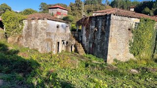Land for sale in Arcos de Valdevez, Portugal — €99,000