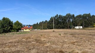 Land for sale in Valença, Portugal — €190,000