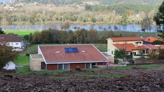 Land for sale in Valença, Portugal — €68,000