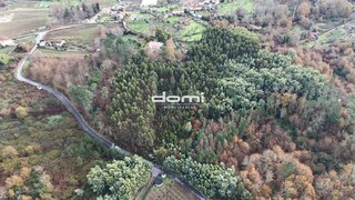 Terreno para venda em Vouzela, Portugal — 29 000 €