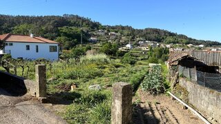 Land for sale in Valença, Portugal — €30,000