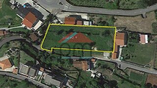 Terreno em Viana do Castelo · 2422 m² · 90 000 €