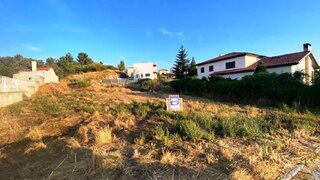 Terreno de 848 m² em Guarda