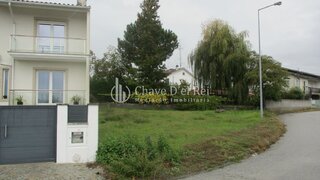 Terreno de 389 m² em Viseu
