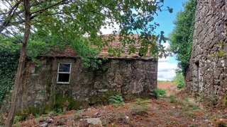 Land for sale in Cinfães, Portugal — €200,000