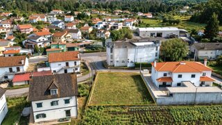 Terreno · 530 m² · 97 000 €