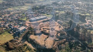 Terreno em Guimarães · 30 000 m² · 1 500 000 €