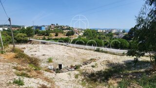 Terreno em Amarante · 6450 m² · 360 000 €