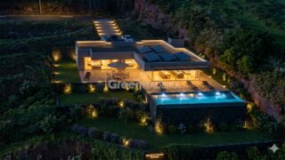 Land for sale in Santa Cruz, Portugal — €112,500