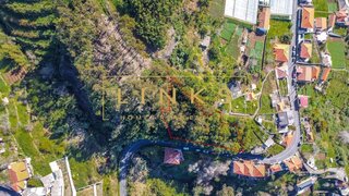Land for sale in Câmara de Lobos, Portugal — €230,000