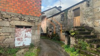 Land for sale in Monção, Portugal — €45,000