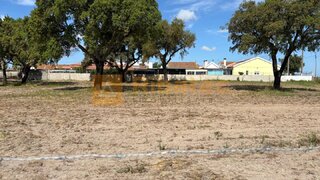Land for sale in Coruche, Portugal — €45,000