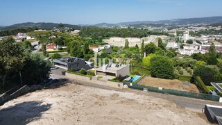 Land for sale in Guimarães, Portugal — €540,000