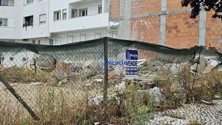 Terreno de 225 m² em Castelo Branco
