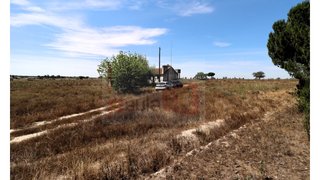 Land for sale in Montijo, Portugal — €150,000
