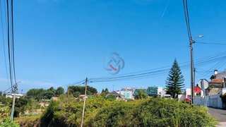 Land for sale in São João da Madeira, Portugal — €225,000