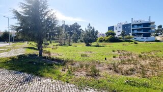 Land for sale in Sesimbra, Portugal — €315,000