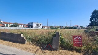 Terreno de 2312 m² em Leiria