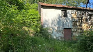 Land for sale in Cinfães, Portugal — €65,000