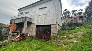 Land for sale in Cinfães, Portugal — €35,500