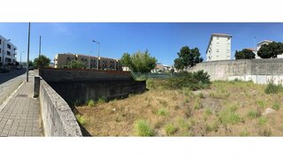 Terreno de 1277 m² em Porto
