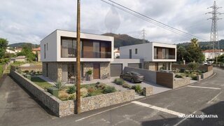 Terreno em Guimarães · 793 m² · 80 000 €