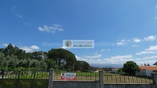 Land for sale in Seia, Portugal — €90,000