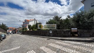 Land for sale in Gouveia, Portugal — €100,000