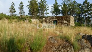 Land for sale in Gouveia, Portugal — €30,000