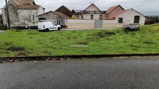 Land for sale in Seia, Portugal — €25,000