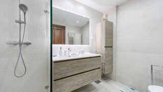 3-bedroom apartment with pool in Niño Jesús, Madrid