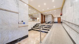 3-bedroom apartment with pool in Niño Jesús, Madrid