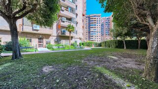 3-bedroom apartment with pool in Niño Jesús, Madrid