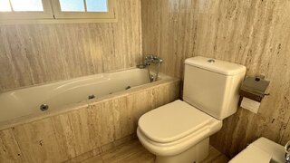 2-bedroom apartment with pool in Valdemarín, Madrid
