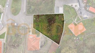 Land for sale in Póvoa de Lanhoso, Portugal — €44,900