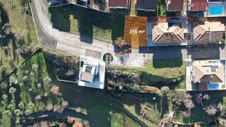 Terreno de 315 m² em Bragança