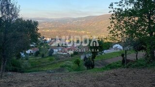 Land for sale in Oliveira de Azeméis, Portugal — €39,000