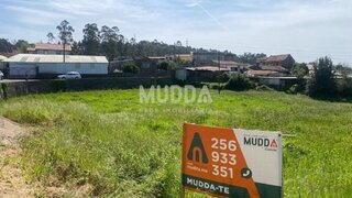 Land for sale in Oliveira de Azeméis, Portugal — €45,000