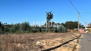 Land for sale in Estarreja, Portugal — €74,000