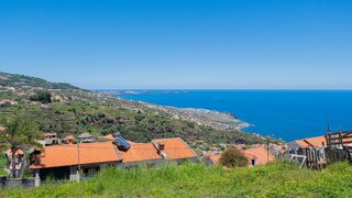 Land for sale in Câmara de Lobos, Portugal — €225,000