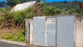 Land for sale in Santana, Portugal — €100,000