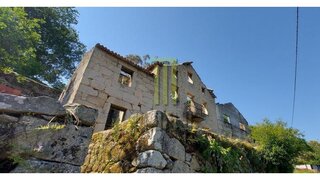 Land for sale in Oliveira do Hospital, Portugal — €91,500